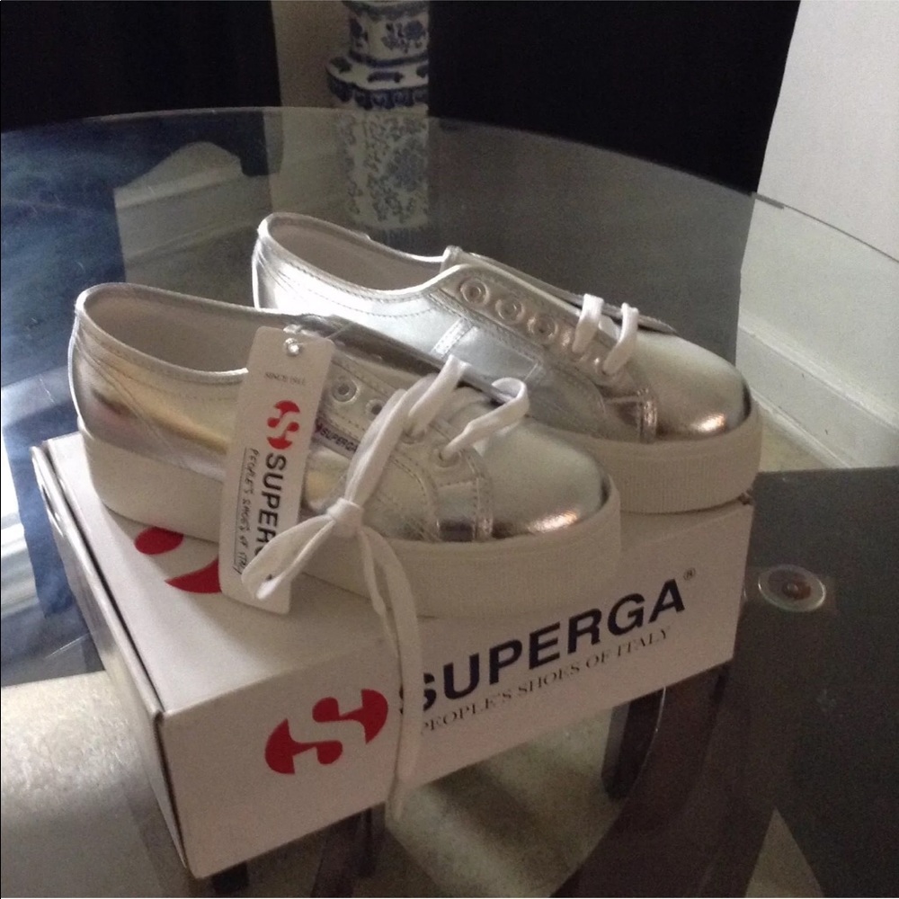 Metallic platform Supergas